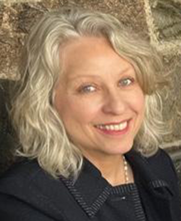 Woman with wavy blonde hair